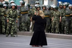 欧盟已对中国压制维吾尔人实施制裁。